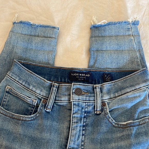 Lucky Brand size 27 (4) ankle length high rise skinny - Picture 2 of 8